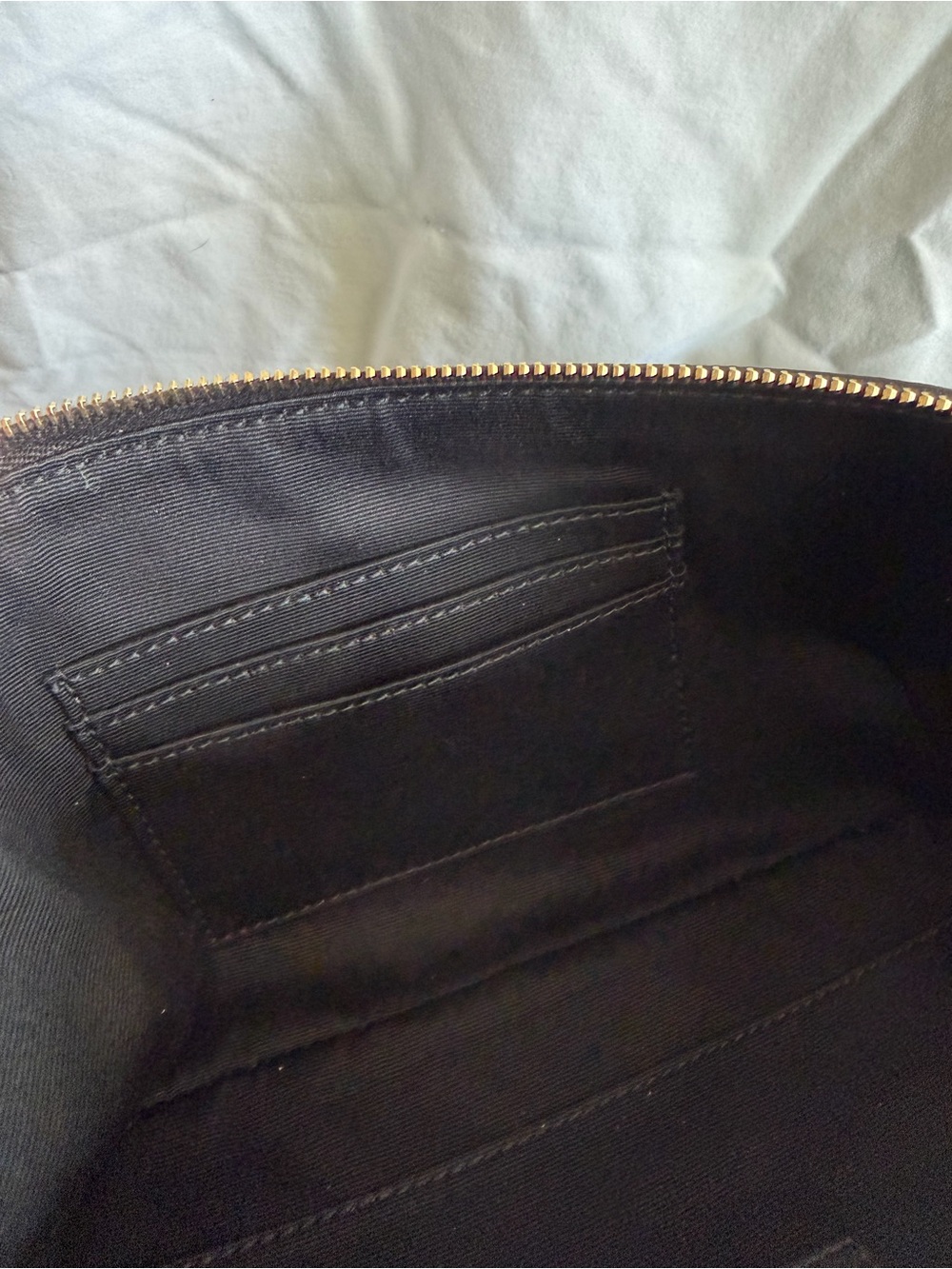 ❌SOLD❌ Saint Laurent CASSANDRE Belt Bag In Grain De Poudre Embossed Leather - Picture 8 of 9